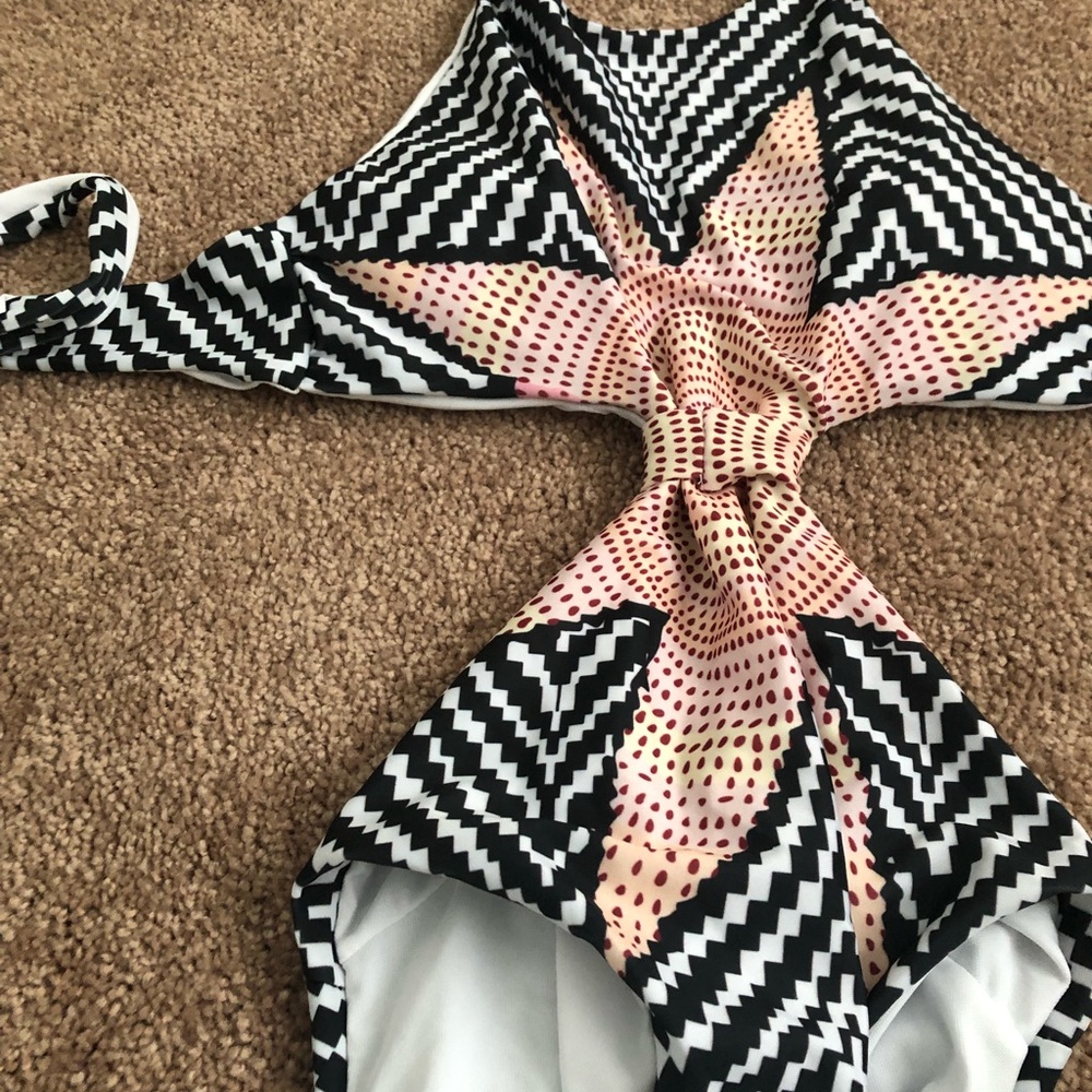 NWOT Sexy cutout one piece swimsuit